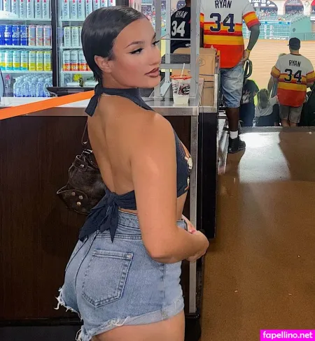 Samrenee OnlyFans Thumbnail #jJ9AOyNg2k