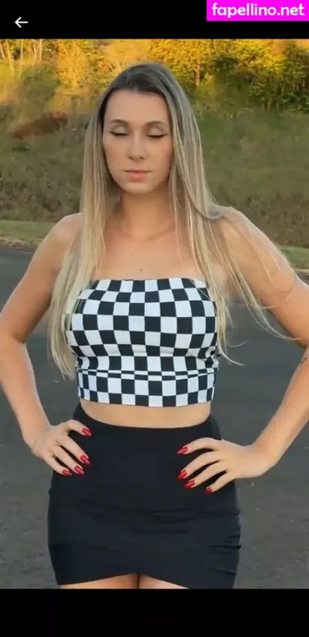 Samy Feet OnlyFans Thumbnail #0EP8kRVdnp