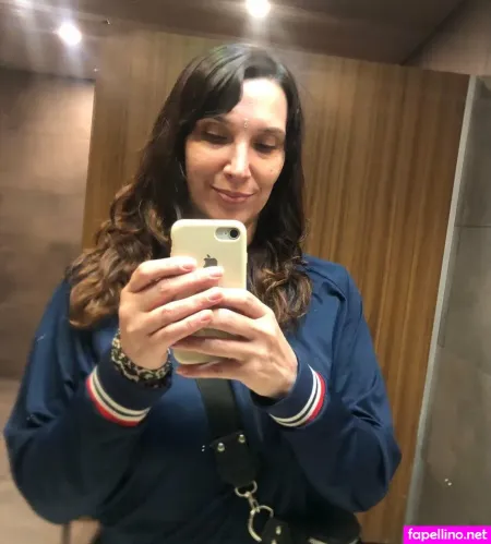 Samysamantha OnlyFans Thumbnail #0Aga3Yc1Zh