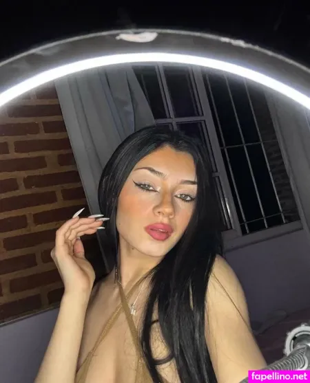 Sanchez Saraaax OnlyFans Thumbnail #xMP9oghaLo