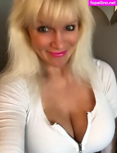 Sandie Lee OnlyFans Thumbnail #3wIJTskH09