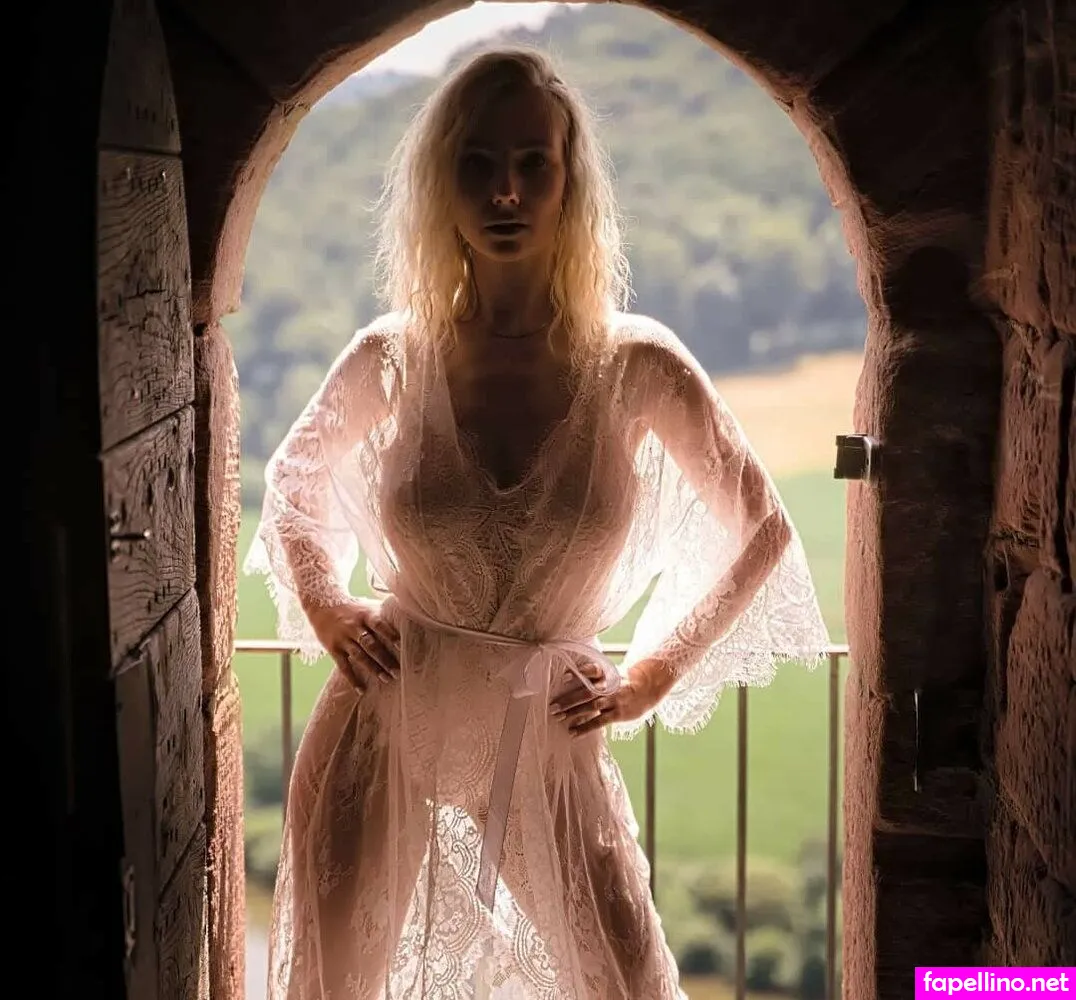 sandra.amaliaw, sandra.amaliawoe, sandraayalabb Nude Leaked OnlyFans Photo #VwhC6fliA3