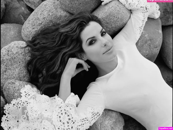 Sandra Bullock OnlyFans Thumbnail #VcOutYy5Kb