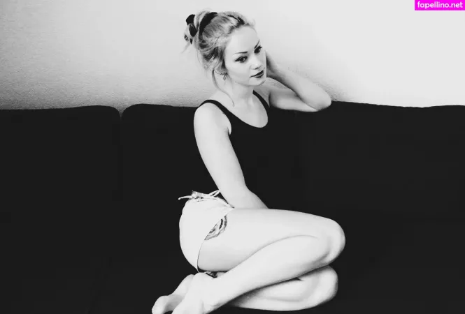 Sandra Gentvainyte OnlyFans Thumbnail #zvjblzjsUf