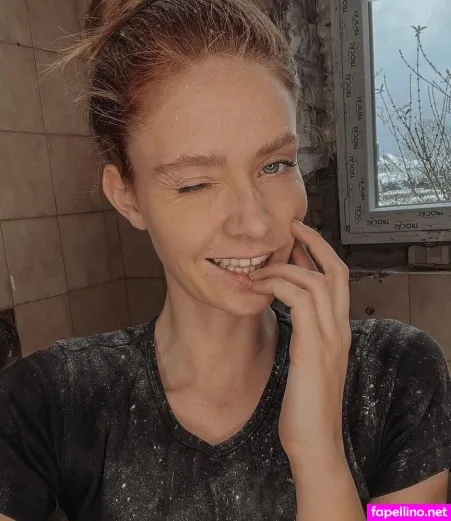 Sandra Hunke OnlyFans Thumbnail #9UyxMu0hJB