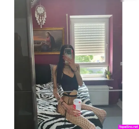 Sandra Kulig OnlyFans Thumbnail #GzMztmJiC5