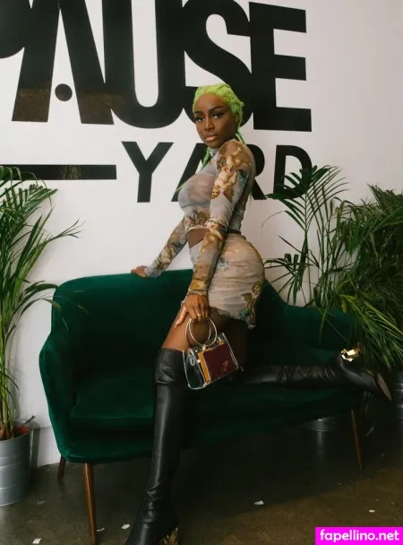 Sandra Lambeck OnlyFans Thumbnail #5R0CJtmxep