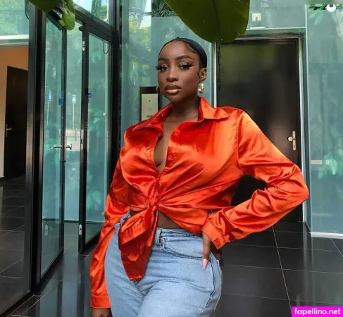 Sandra Lambeck OnlyFans Thumbnail #5V1iyVTPjB