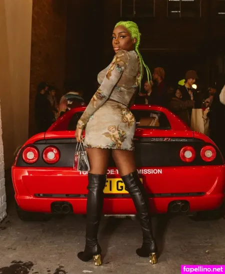 Sandra Lambeck OnlyFans Thumbnail #Slfmw0ApMF