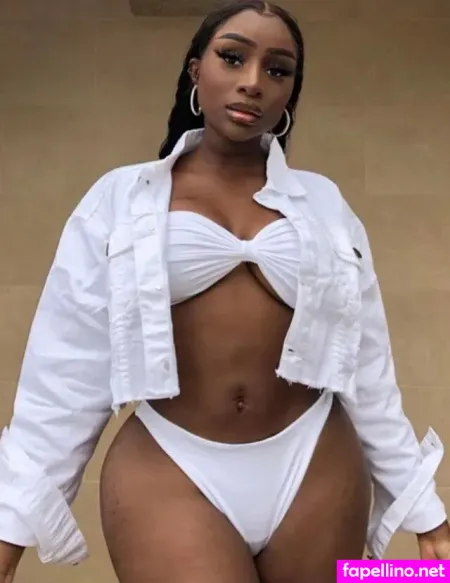 Sandra Lambeck OnlyFans Thumbnail #YS8P9G2Rvw