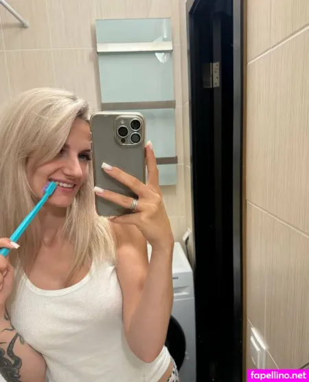 Sandra Lux OnlyFans Thumbnail #EwleoXDILm