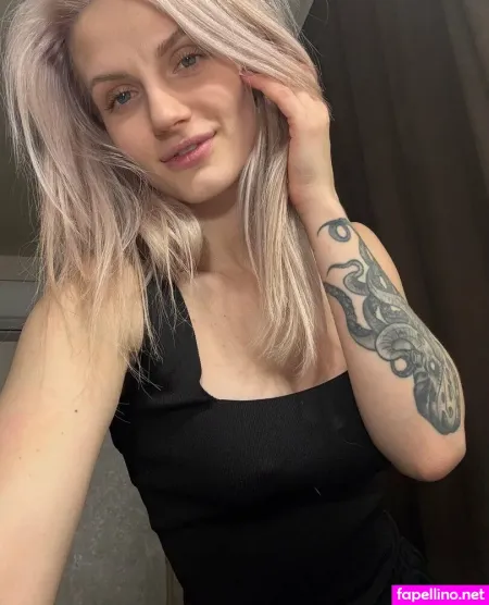 Sandra Lux OnlyFans Thumbnail #bMchCpb8pX
