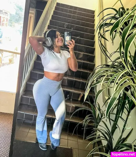 Sandra Menendez OnlyFans Thumbnail #rQX4SQ45LT