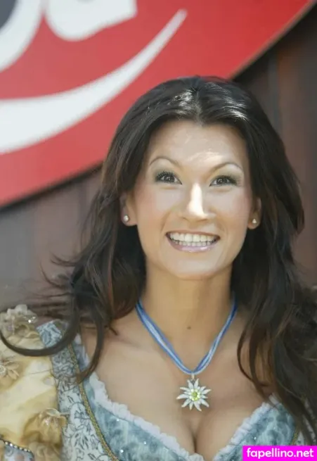 Sandra Stumptner OnlyFans Thumbnail #2HjyPvCzCM