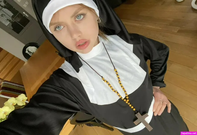 Sandra Tiny OnlyFans Thumbnail #uxLeEtJaSM