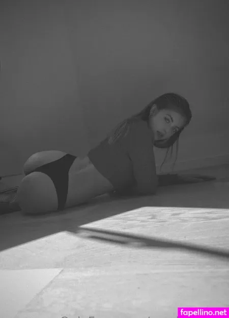 Sandra Tiny OnlyFans Thumbnail #vANiHoEIpK