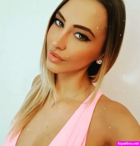 Sandra Wein OnlyFans Thumbnail #RCXE2t7ha7
