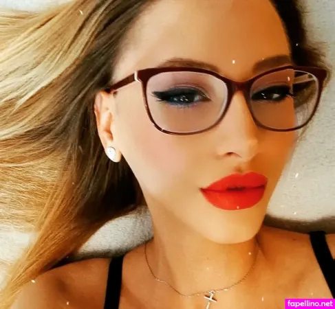 Sandra Wein OnlyFans Thumbnail #SG2Ff3Bf4u