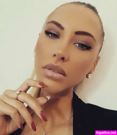 Sandra Wein OnlyFans Thumbnail #eOazQ1gG1n
