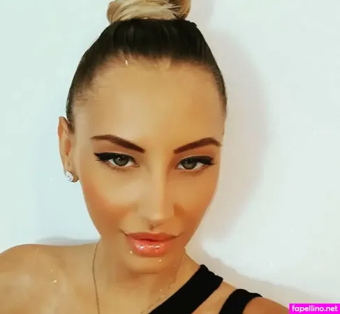 Sandra Wein OnlyFans Thumbnail #vERfaE68cf