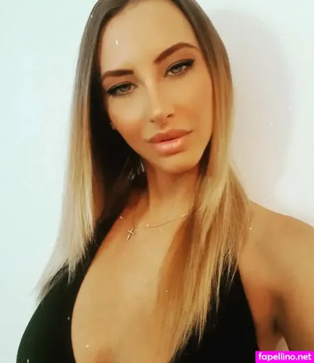 Sandra Wein OnlyFans Thumbnail #vHRz4QnW70