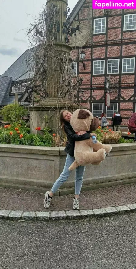 Sandrable OnlyFans Thumbnail #1RVbY9Va9P