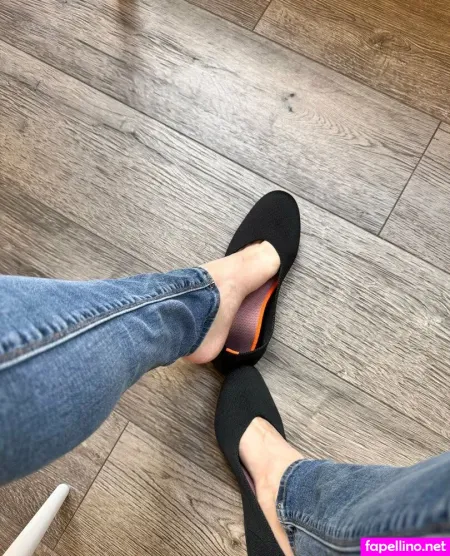 Sandrasoftsoles OnlyFans Thumbnail #dRuO16bw3S