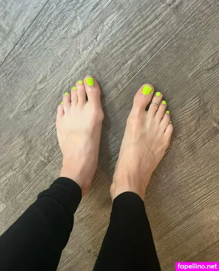 Sandrasoftsoles OnlyFans Thumbnail #hbOgRsMv4l