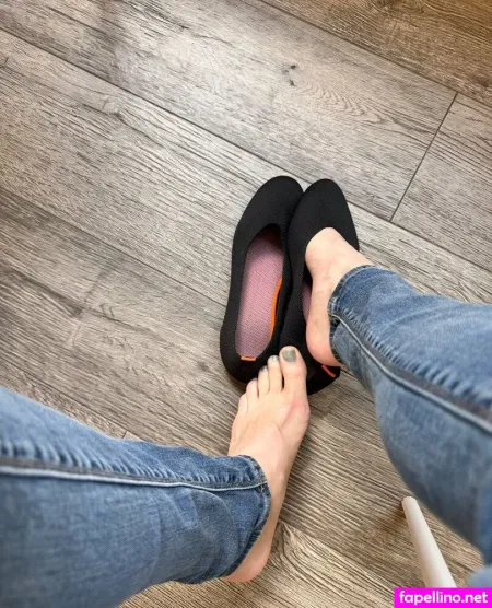 Sandrasoftsoles OnlyFans Thumbnail #htyb8JqQln