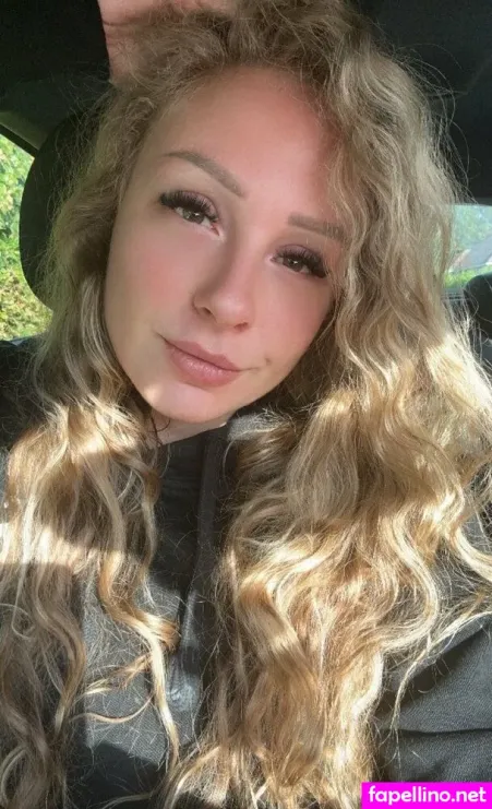 Sandrasterlingfree OnlyFans Thumbnail #raPAZcpkwR