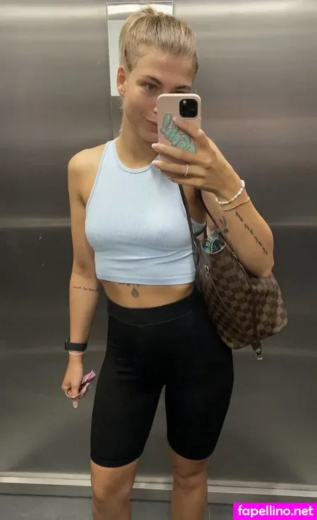 Sandrasuess92 OnlyFans Thumbnail #9FgpnN25c4