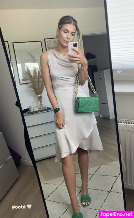 Sandrasuess92 OnlyFans Thumbnail #LEU4u0DxyJ