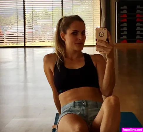 Sandy Mlling OnlyFans Thumbnail #YYwQnQJrej