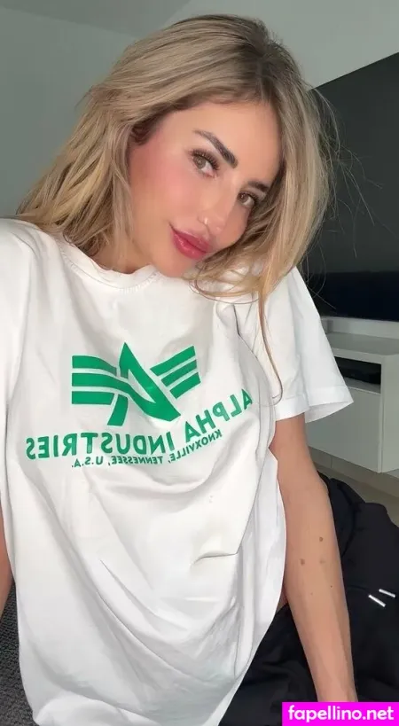 Sandyleinof 10 OnlyFans Thumbnail #71rohVB9iB