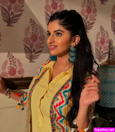 Sania Mistry OnlyFans Thumbnail #vc35OlYm9T