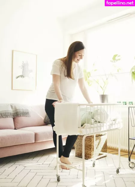 Sanna Marin OnlyFans Thumbnail #DX3xht2twm