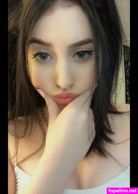 Santa Clarita Sluts OnlyFans Thumbnail #CgAn5hkVAS