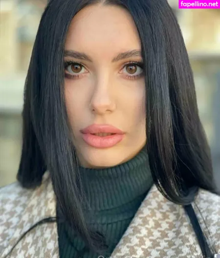 Santalips OnlyFans Thumbnail #7QYfCzLO6a