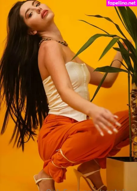 Santalips OnlyFans Thumbnail #Y9gRzsmYb1