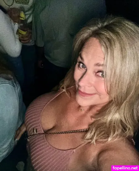 Santasvixxxen OnlyFans Thumbnail #QKDxZo4dig