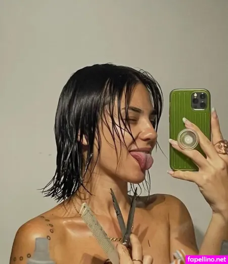 Santina Vergine OnlyFans Thumbnail #YGem5q3TtK