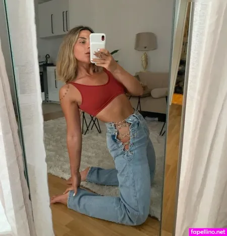 Santina Vergine OnlyFans Thumbnail #y8otVnpkPX