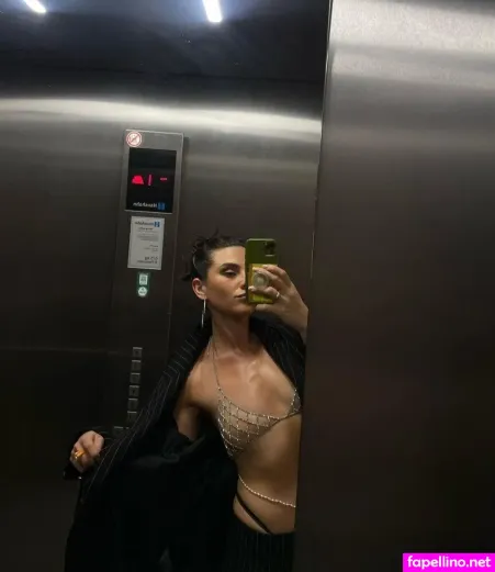 Santina Vergine OnlyFans Thumbnail #ypUmFFCkr0