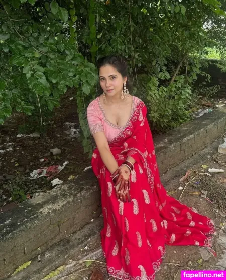 Santoor Mom Rachna OnlyFans Thumbnail #HG0AfhT5Tz