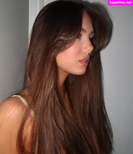 Saoirse Alicia Behzadi OnlyFans Thumbnail #Dp9OuHA3WB