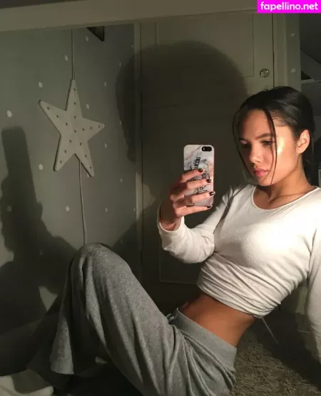 Saoirse Alicia Behzadi OnlyFans Thumbnail #wodG6HTayY