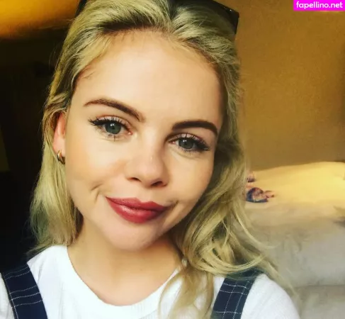 Saoirse Monica Jackson OnlyFans Thumbnail #SCFezyvEPn