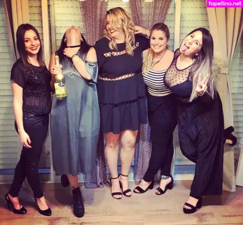 Sapir Sol OnlyFans Thumbnail #1DrHYgiwqm