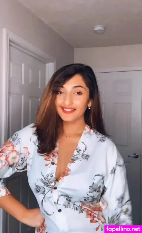 Sapnesa OnlyFans Thumbnail #E4YU8skv48