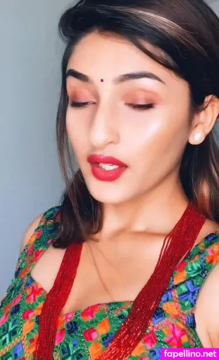 Sapnesa OnlyFans Thumbnail #p1RpIxXUc6